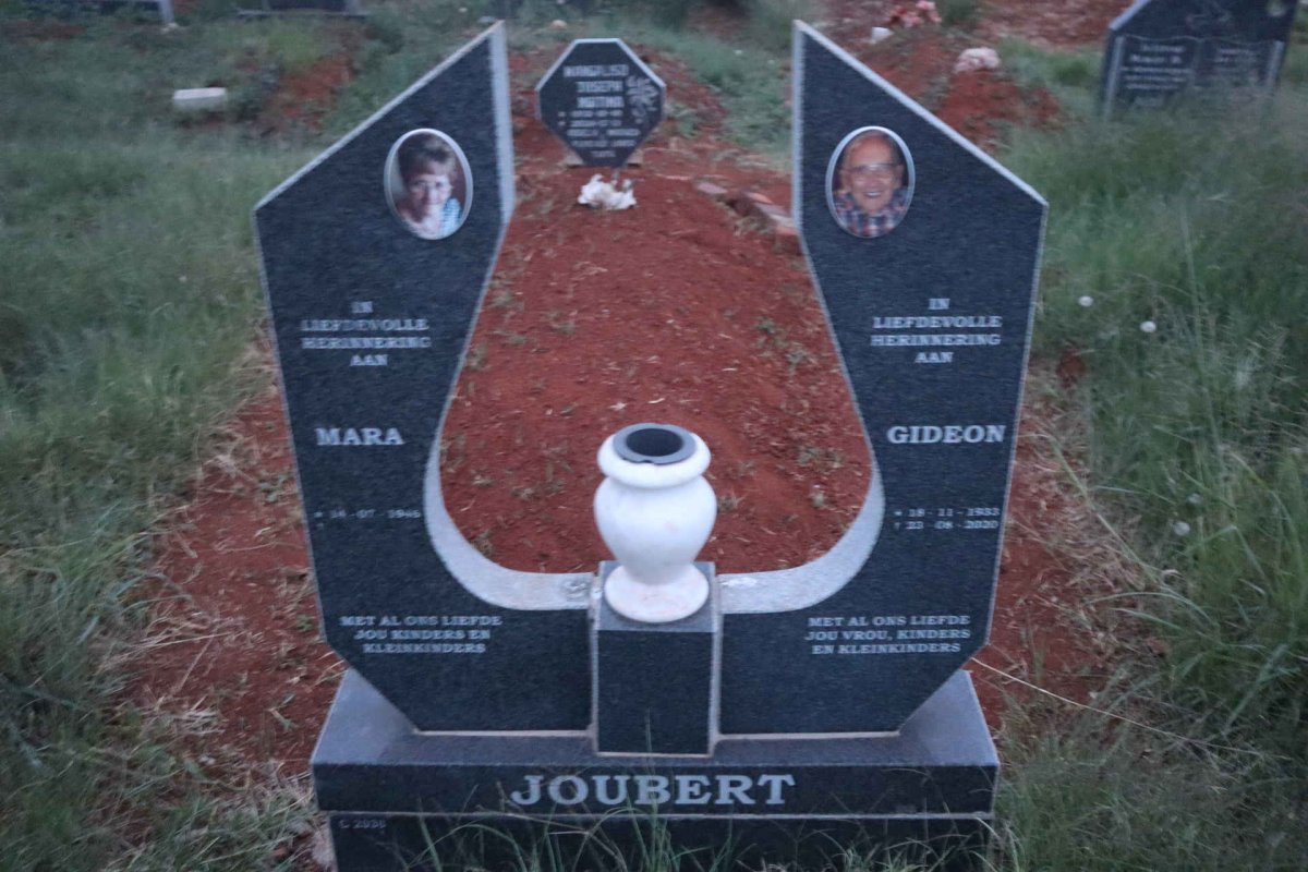 JOUBERT Gideon 1933-2020 & Mara 1945-