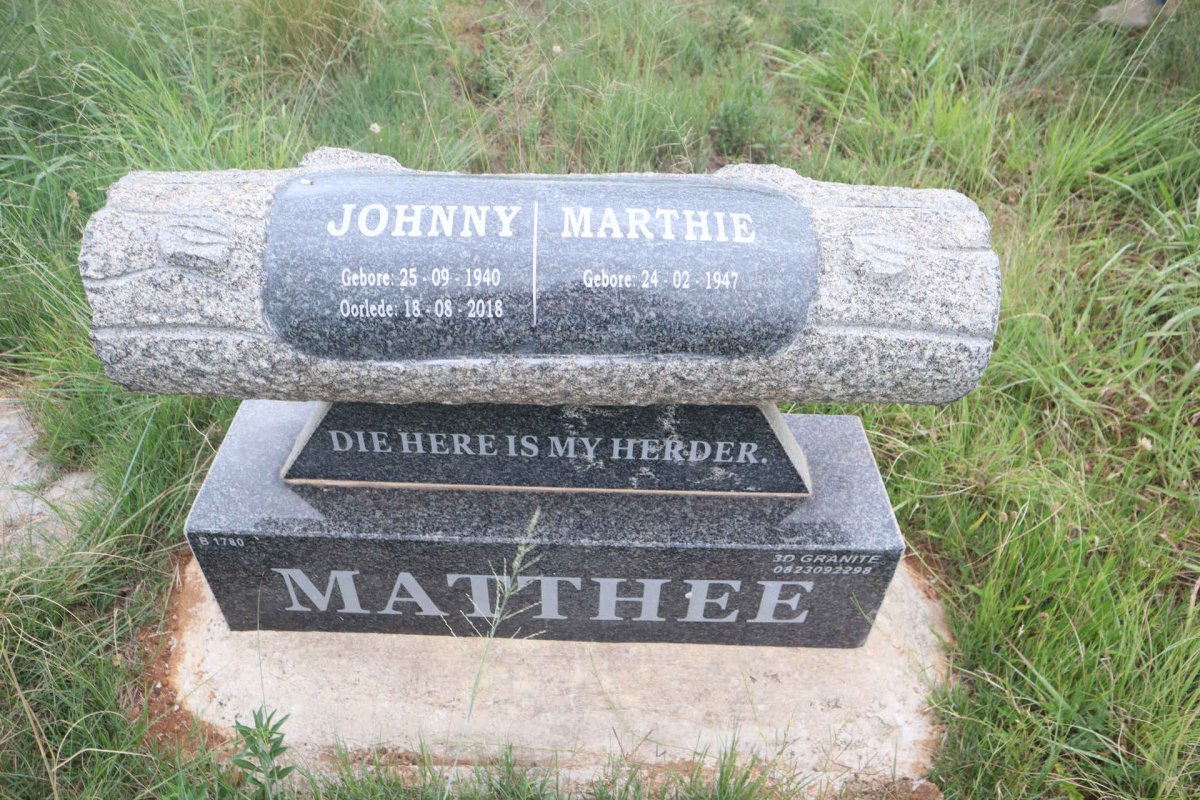 MATTHEE Johnnie 1940-2018 & Marthie 1947-