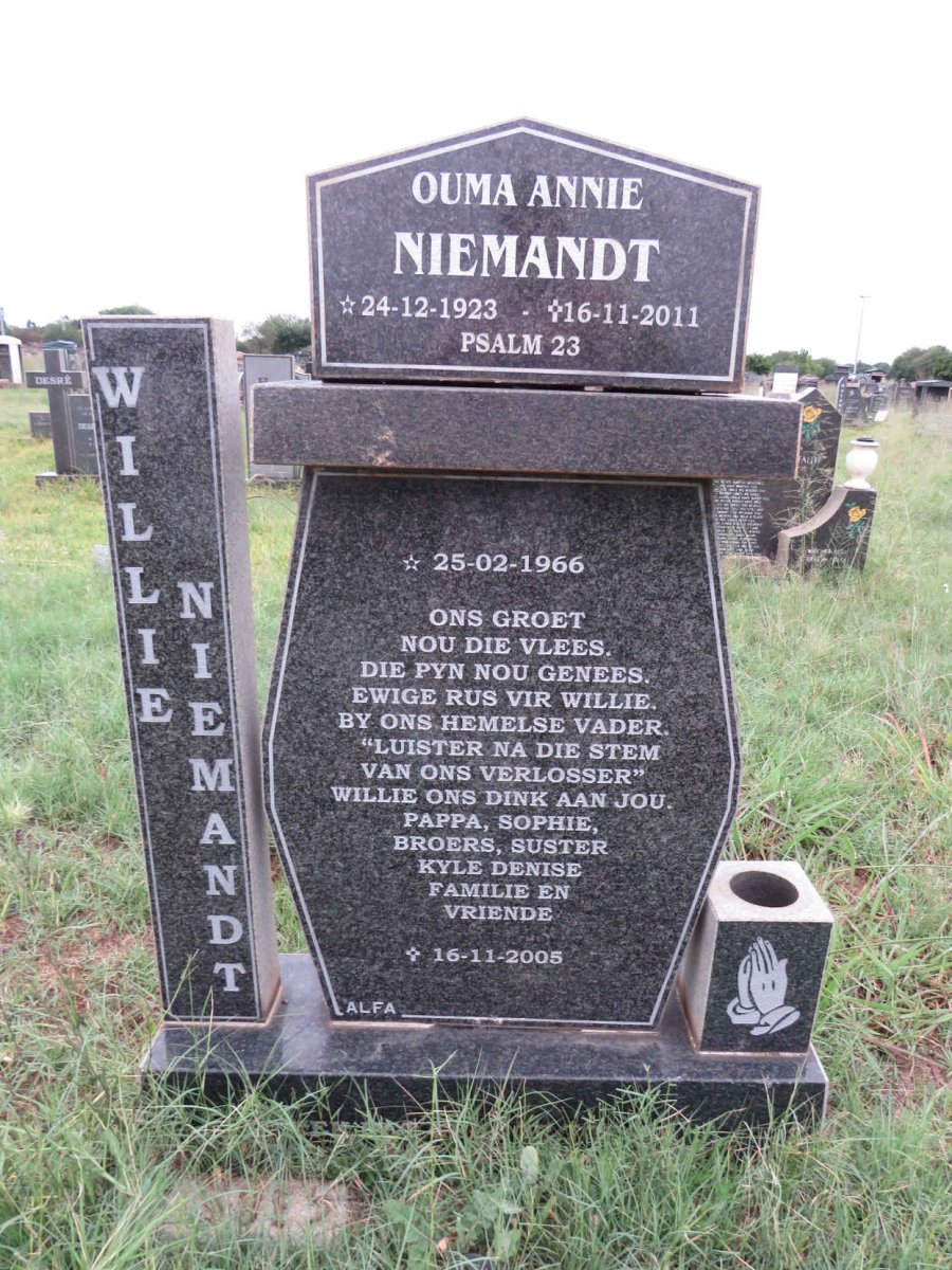 NIEMANDT Annie 1923-2011 :: NIEMANDT Willie 1966-2005