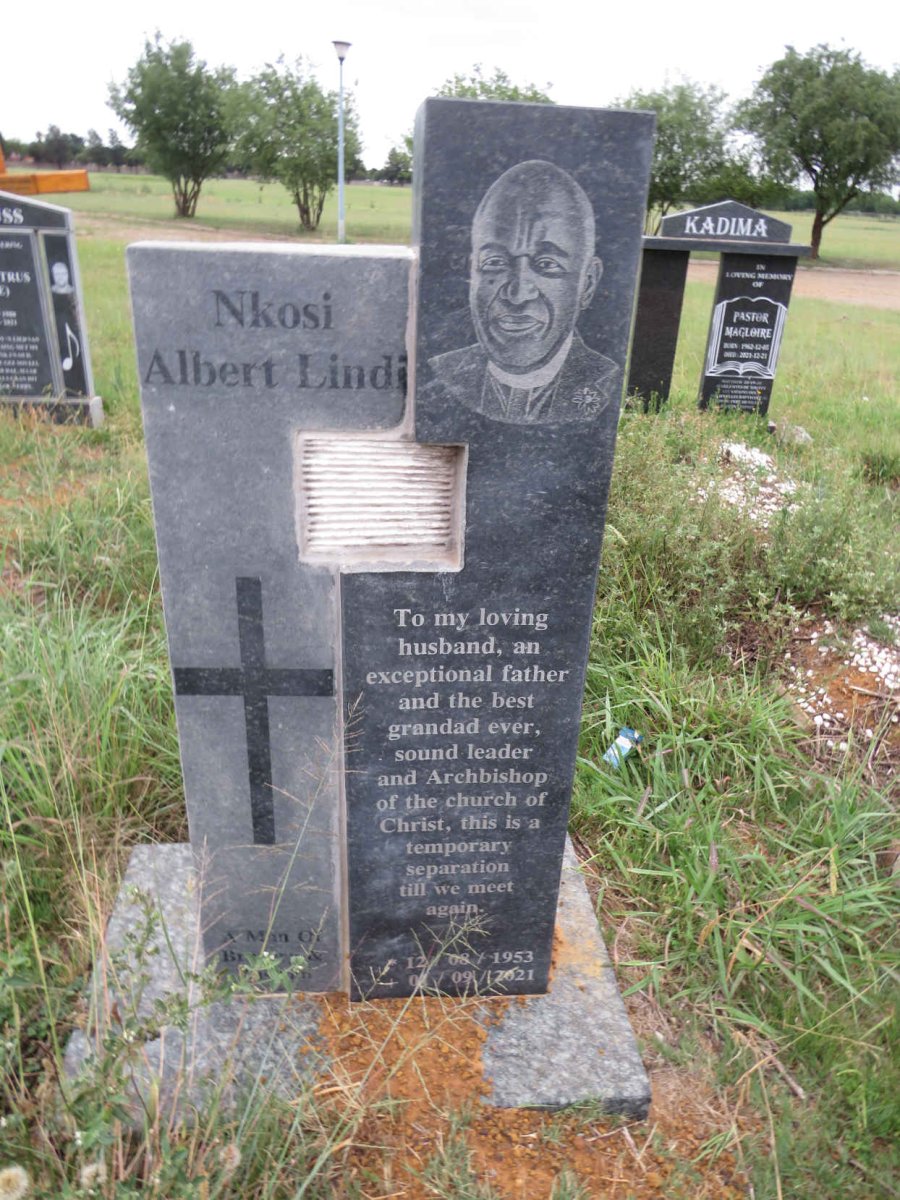NKOSI Albert Lindi 1953-2021