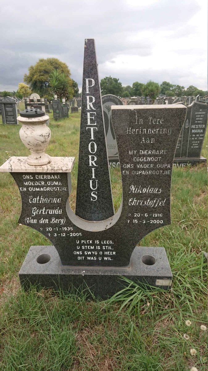 PRETORIUS Nikolaas Christoffel 1916-2000 & Catharina Gertruida VAN DEN BERG 1935-2005