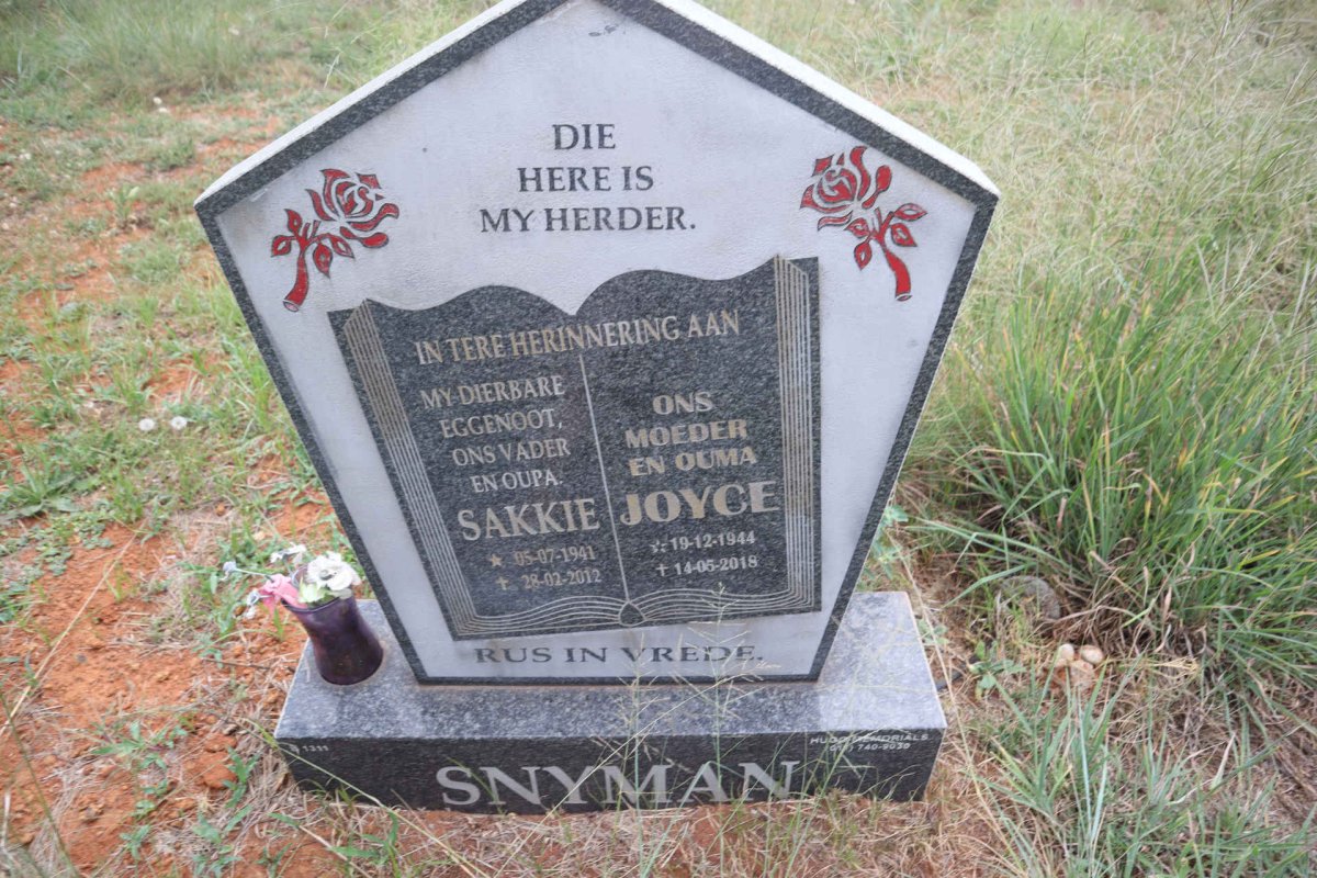 SNYMAN Sakkie 1941-2012 & Joyce 1944-2018