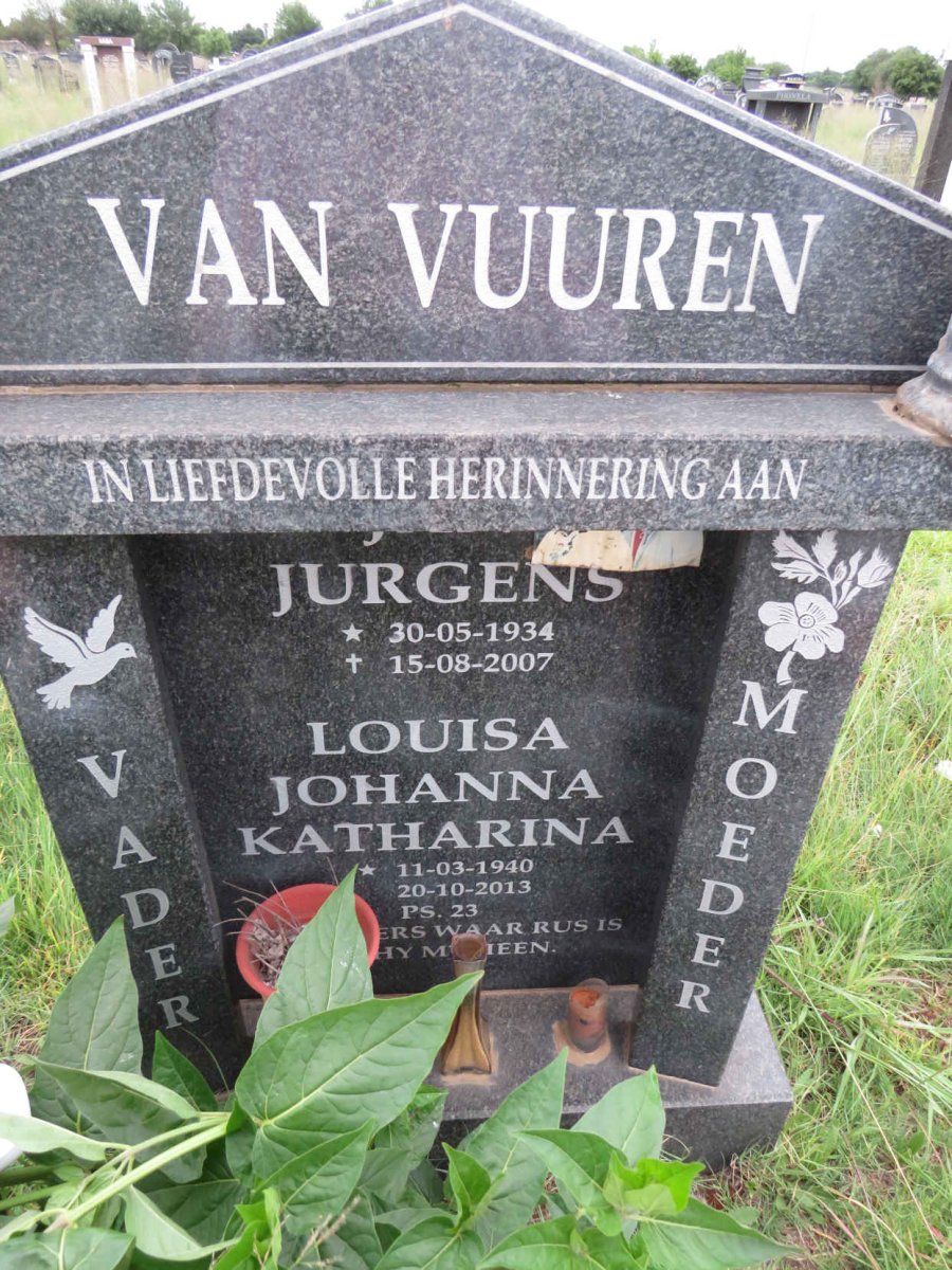 VUUREN Jan Jurgens, van 1934-2007 & Louisa Johanna Katharina 1940-2013