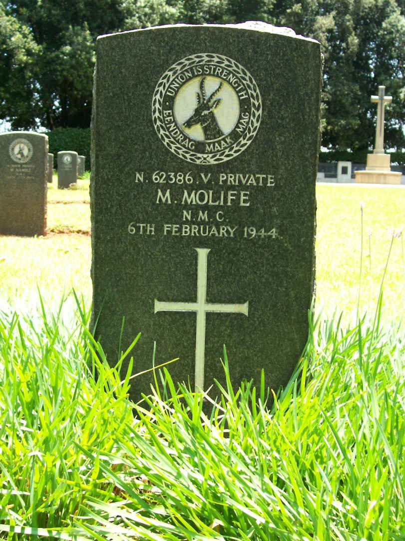 MOLIFE M. -1944