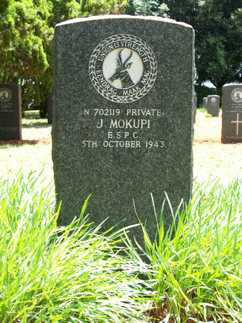 MOKUPI J. -1943