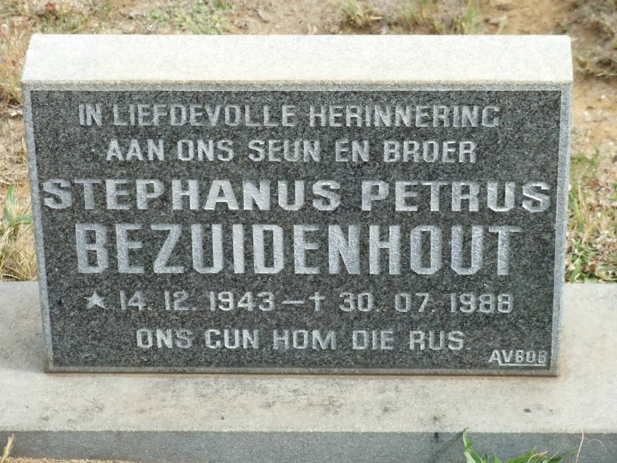 BEZUIDENHOUT Stephanus Petrus 1943-1988