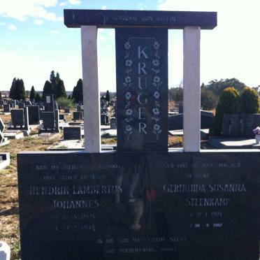 KRUGER Hendrik Lambertus Johannes 1921-1975 :: STEENKAMP Gertruida Susanna 1921-2007