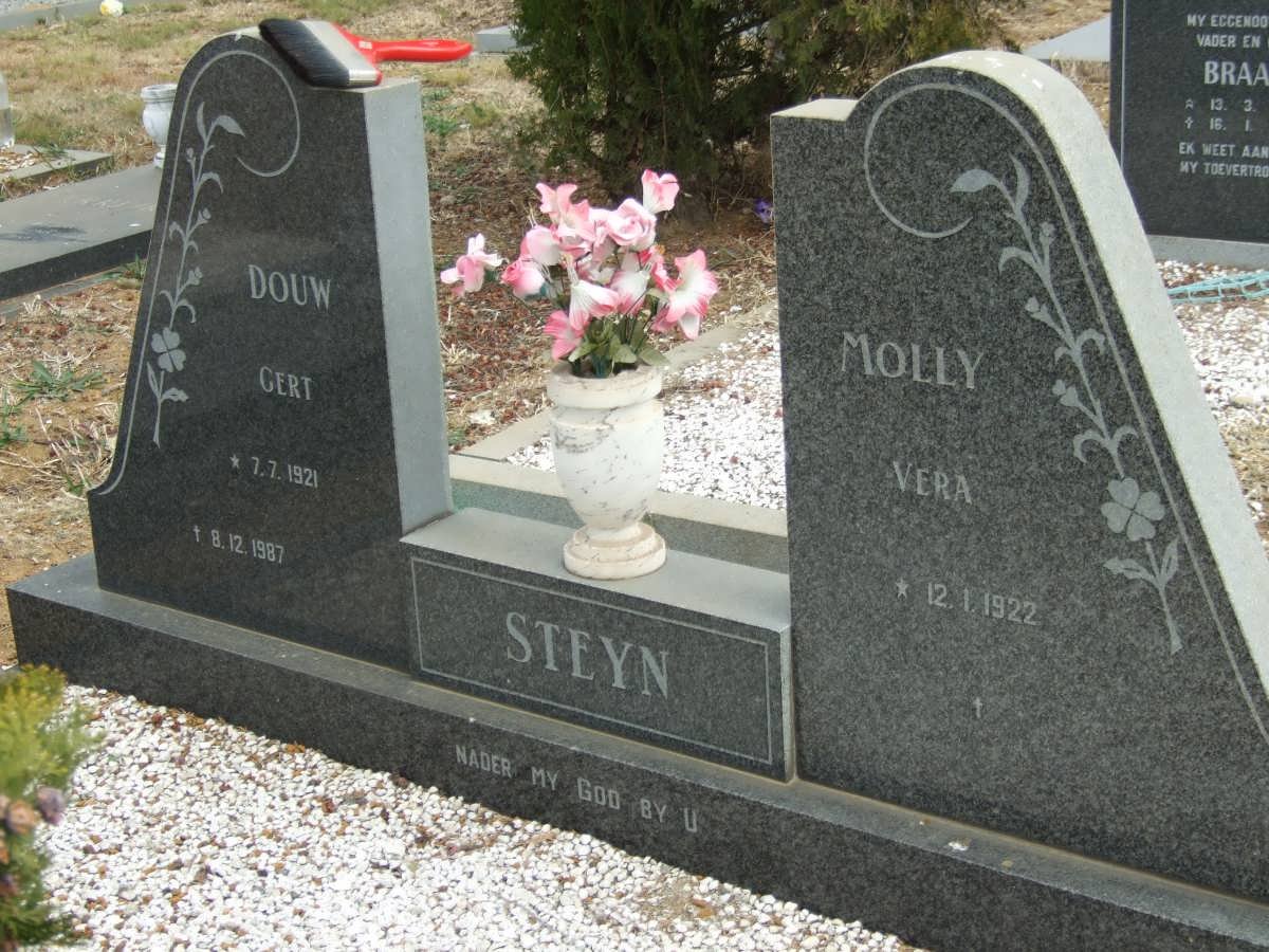 STEYN Douw Gert 1921-1989 &amp; Molly Vera 1922-