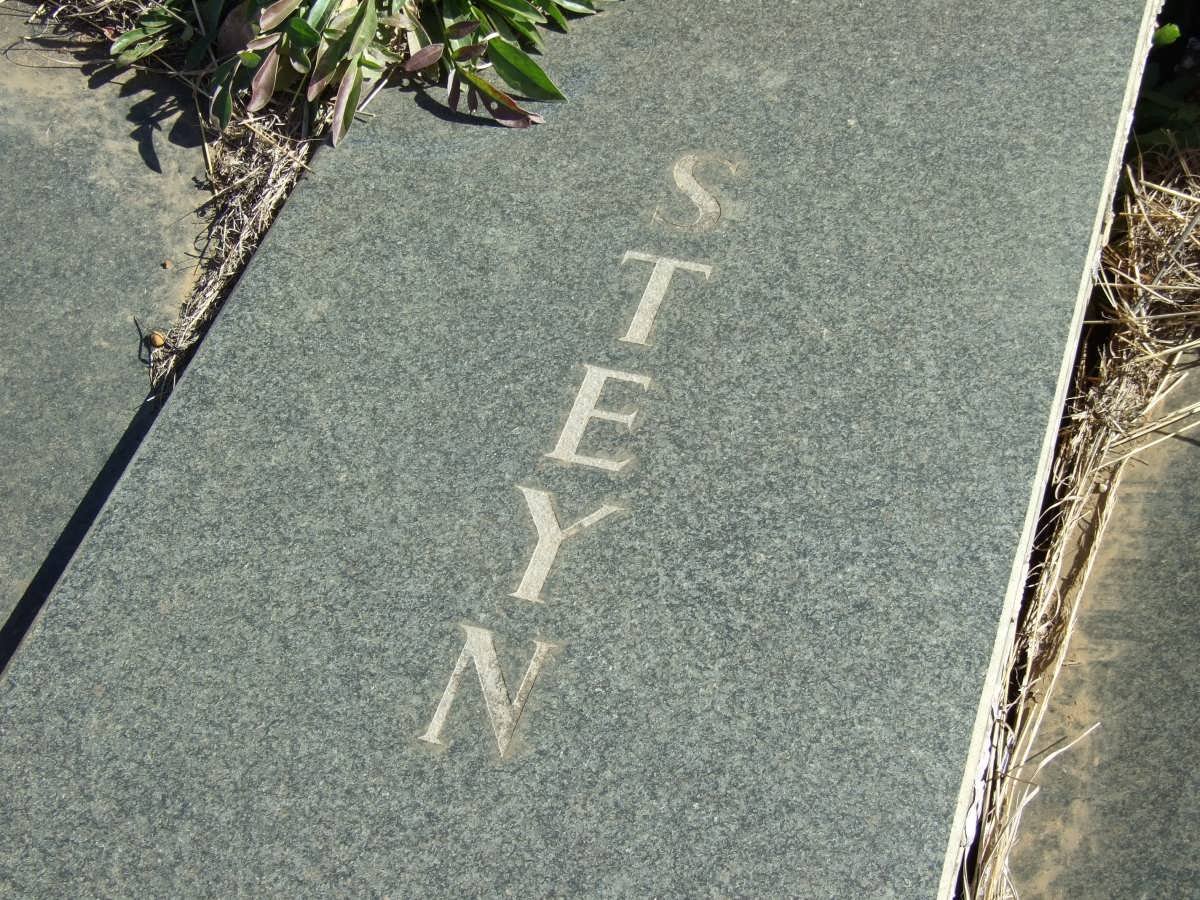STEYN Christiaan Deydelief 1919-1980 &amp; Anna Sophia VAN DER WALT 1925-1991