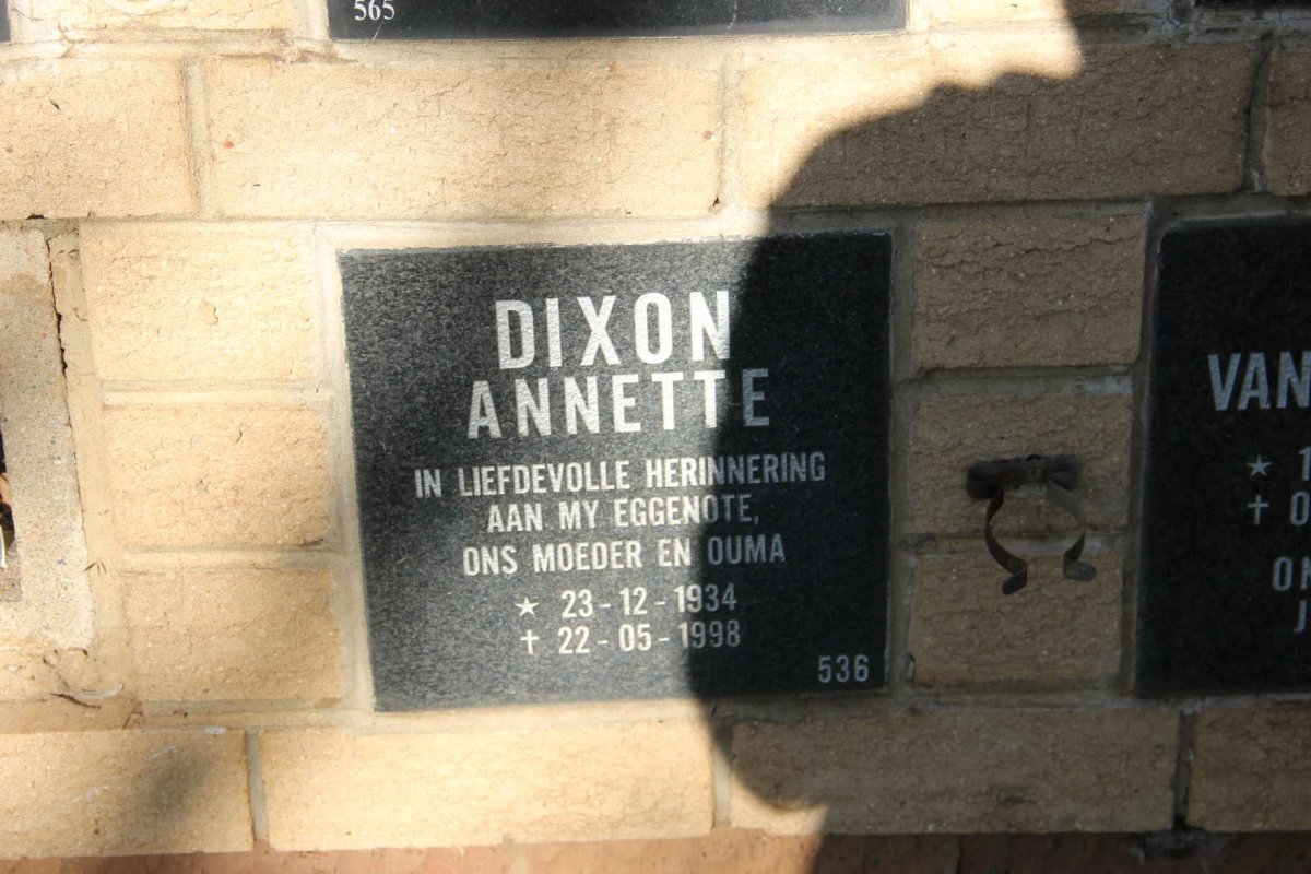 DIXON Annette 1934-1998