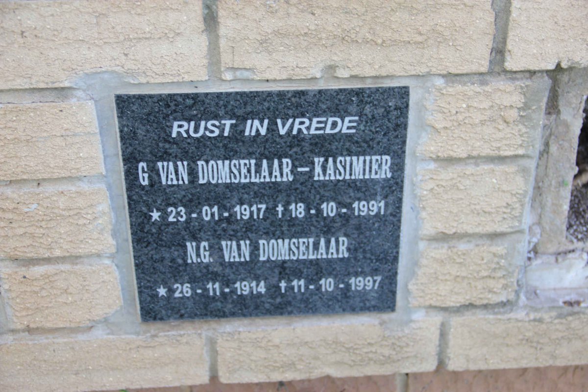 DOOMSELAAR N.G. 1914-1997 &amp; G. KASIMIER 1917-1991