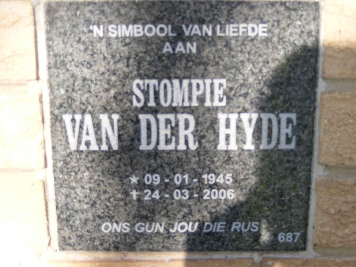 HYDE Stompie, van der 1945-2006