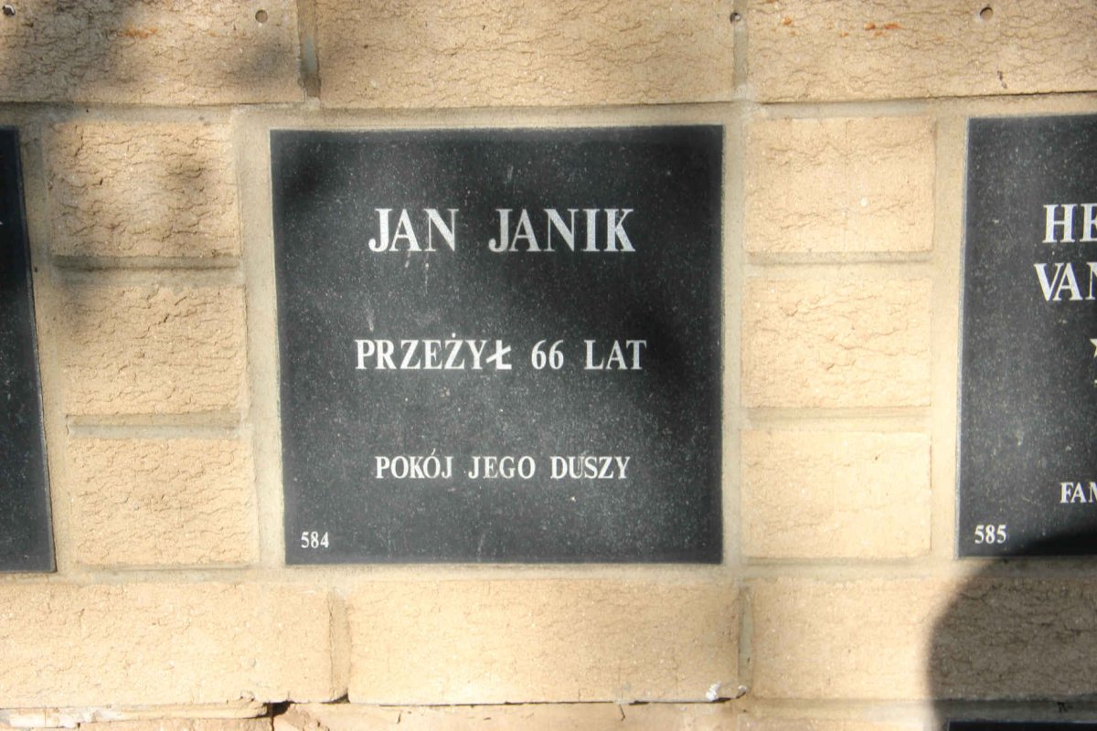 JANIK Jan 
