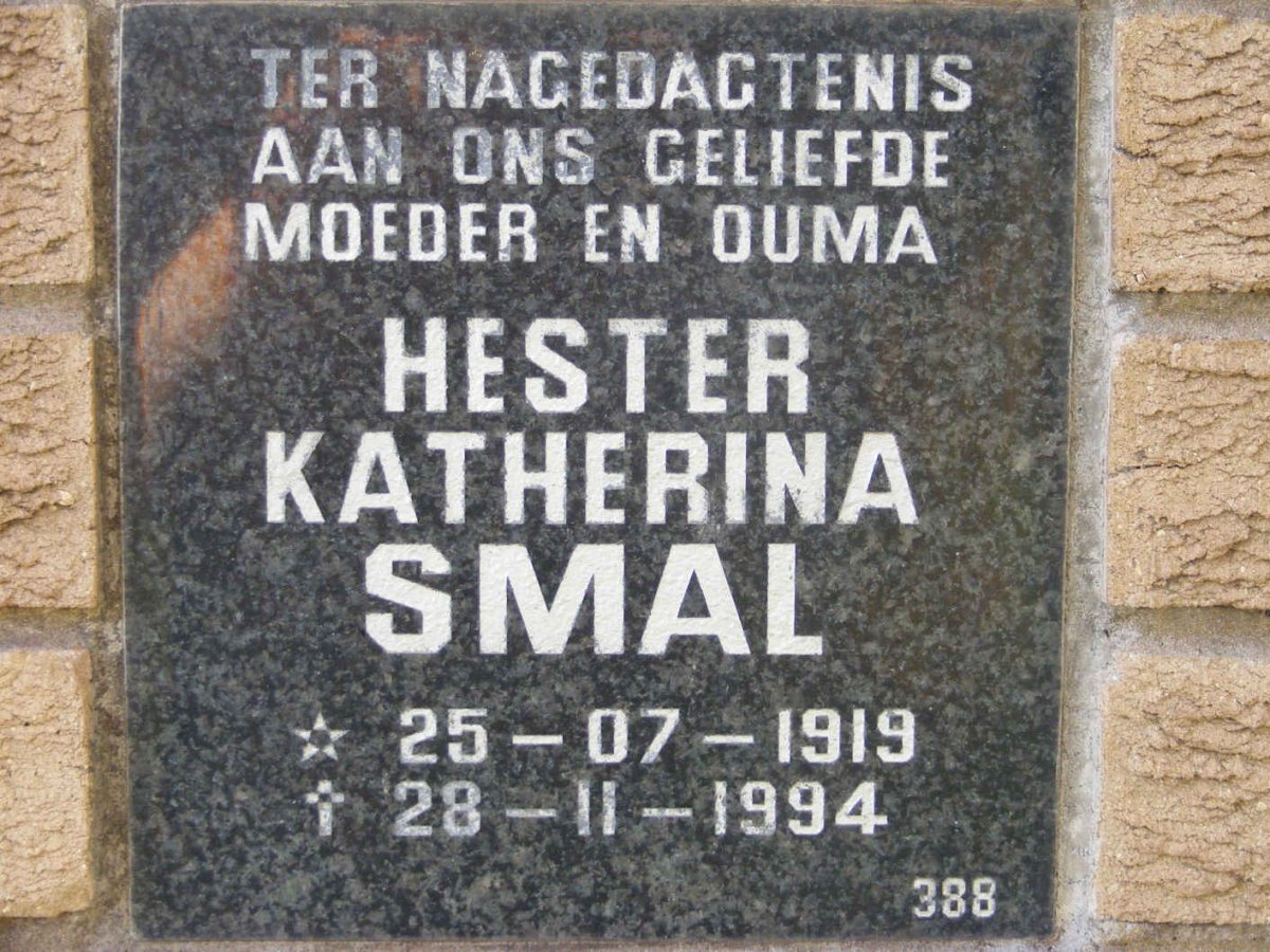 SMAL Hester Katherina 1919-1994