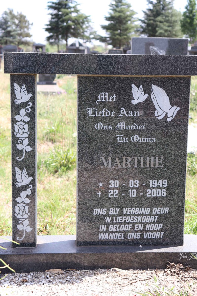 ? Marthie 1949-2006