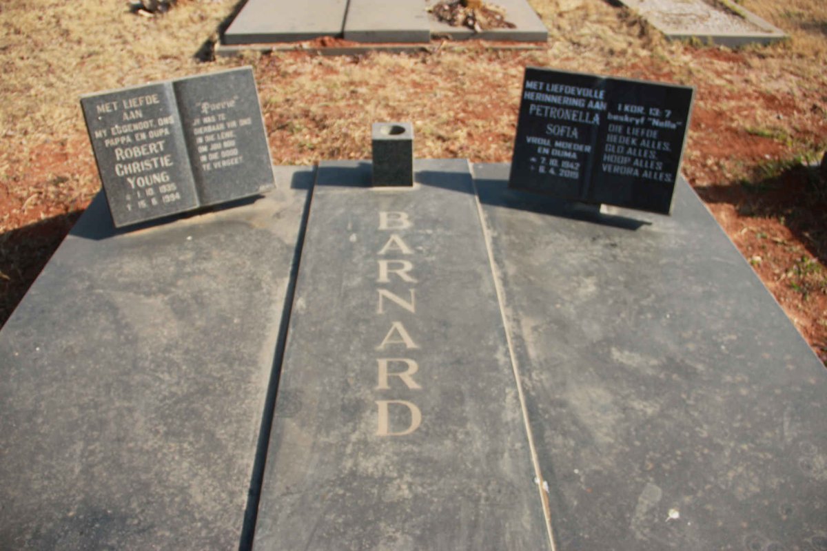 BARNARD Robert Christie Young 1935-1994 &amp; Petronella Sofia 1942-2019