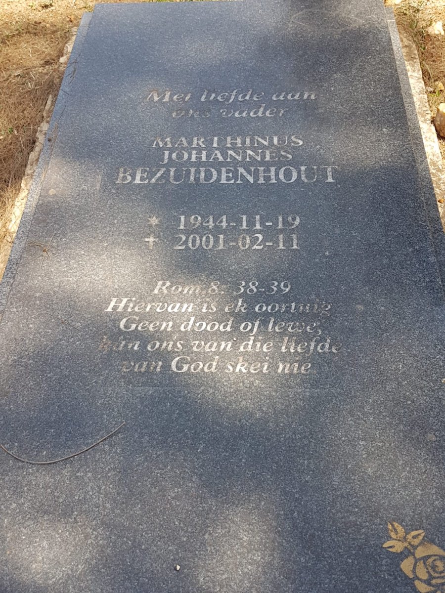 BEZUIDENHOUT Marthinus Johannes 1944-2001