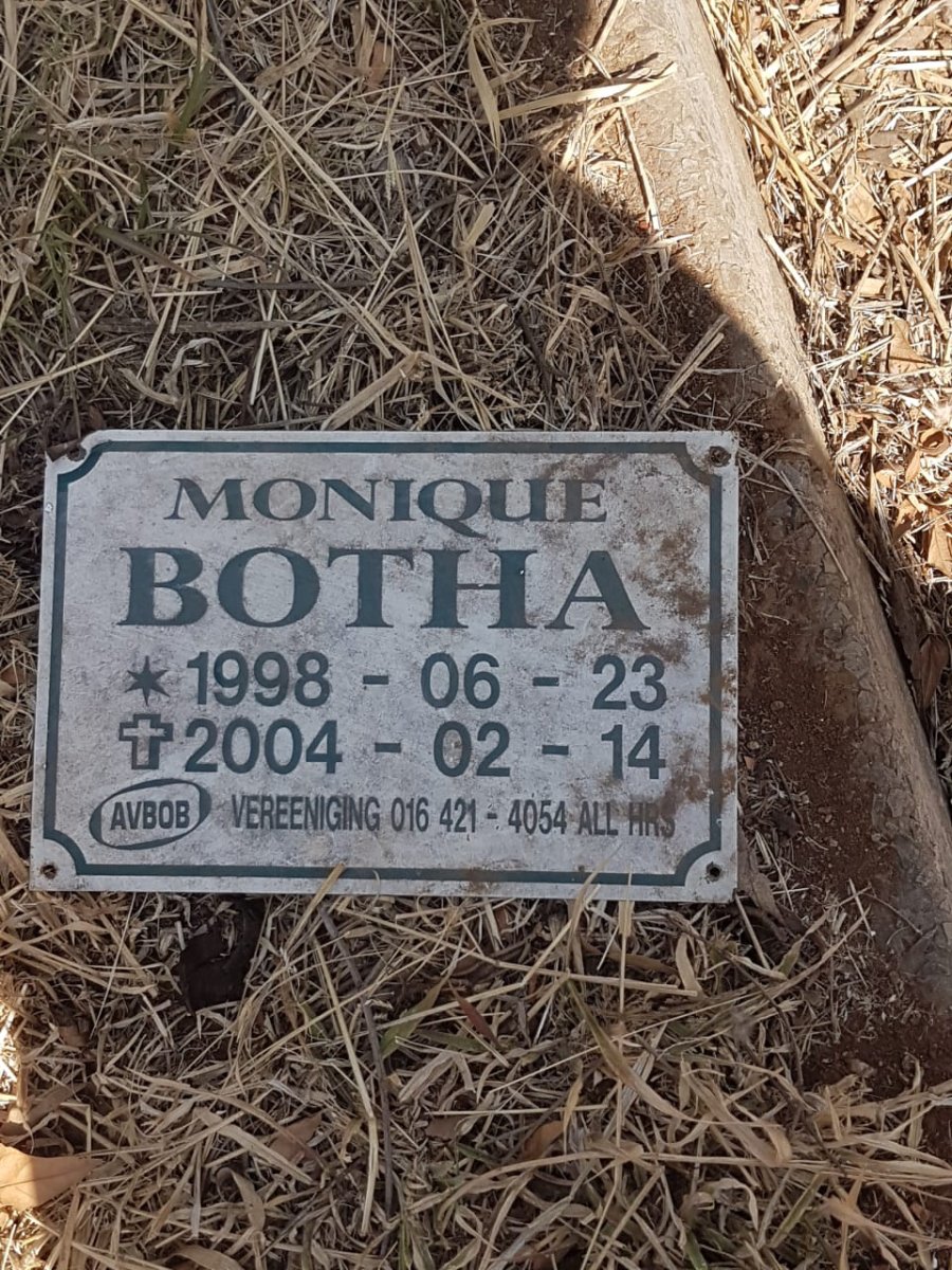 BOTHA Monique 1998-2004