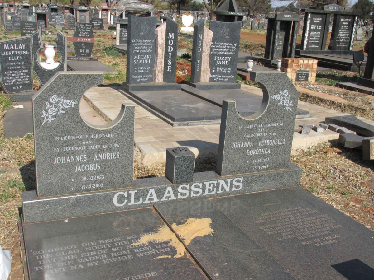 CLAASSENS Johannes Andries Jacobus 1953-2003 & Johanna Petronella Dorothea 1958-2007