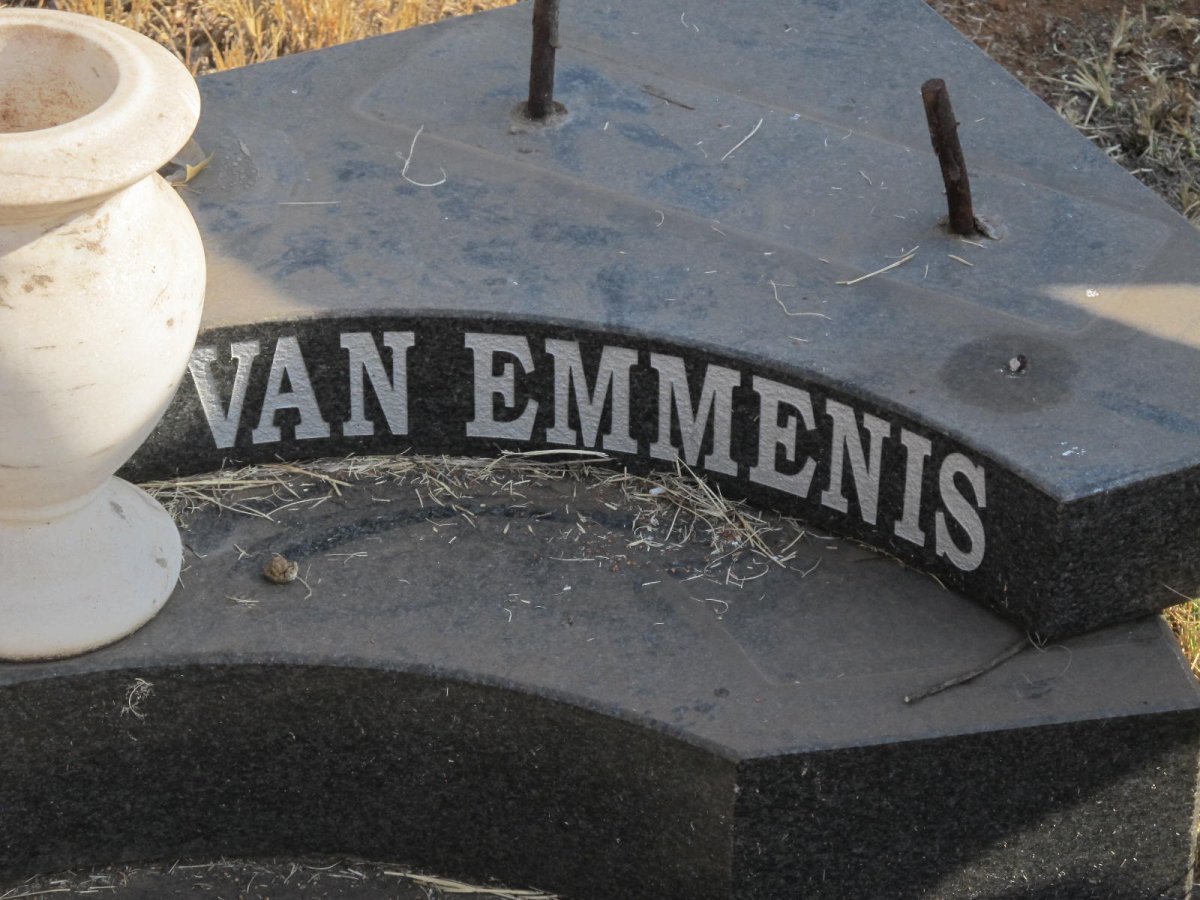 EMMENIS, van 