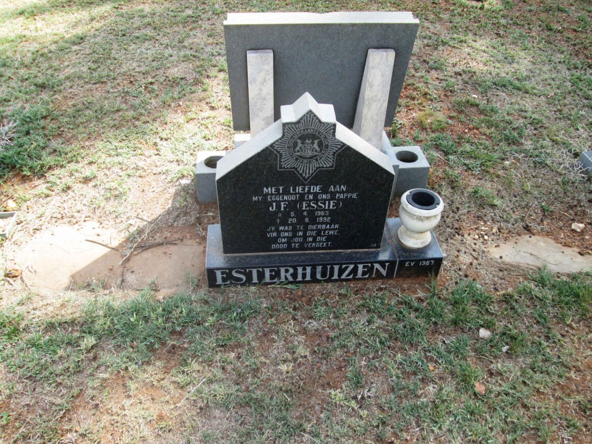 ESTERHUIZEN J.F. 1963-1992