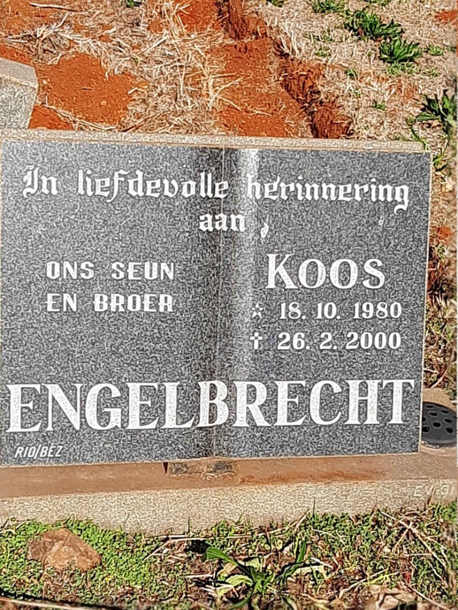 ENGELBRECHT Koos 1980-2000
