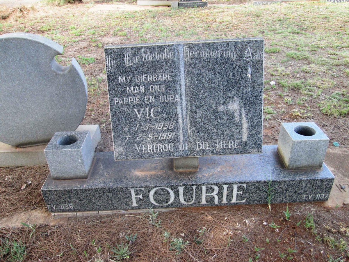 FOURIE Vic 1938-1991