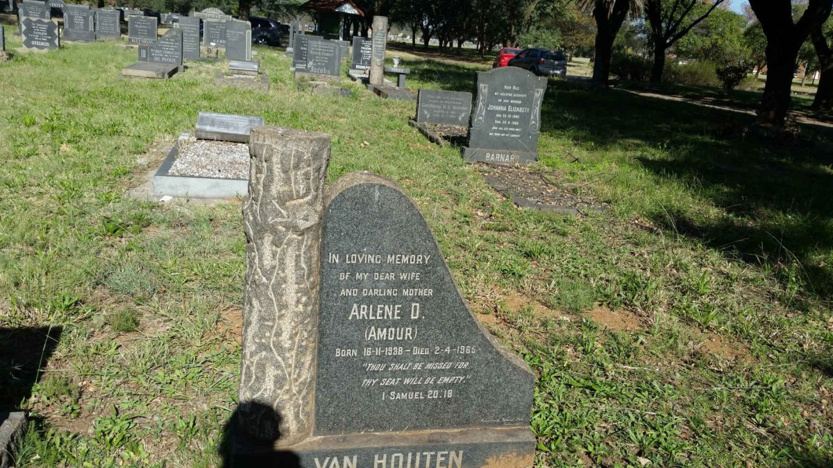 HOUTEN Arlene D., van 1938-1965