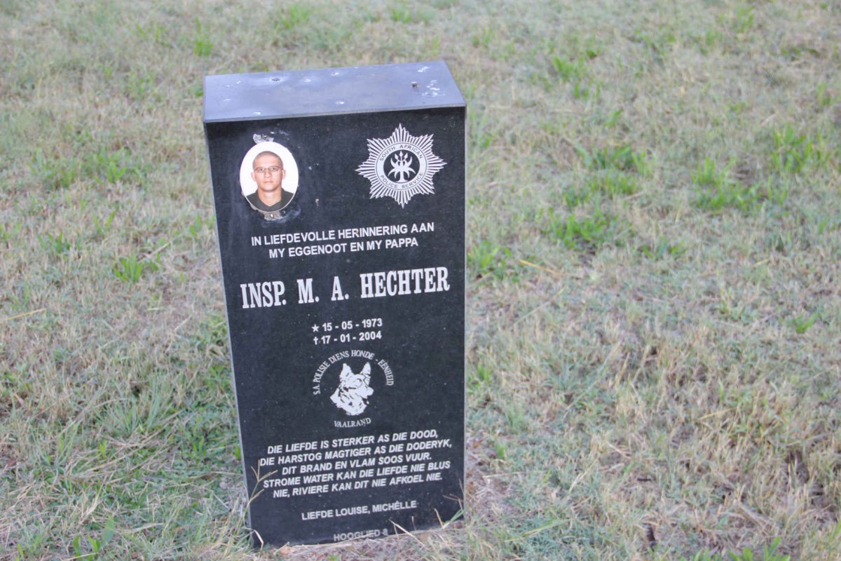 HECHTER M.A. 1973-2004