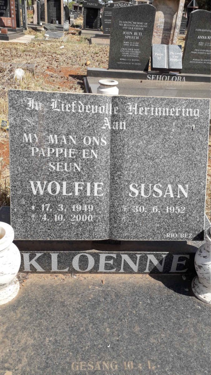 KLOENNE Wolfie 1949-2000 &amp; Susan 1952-