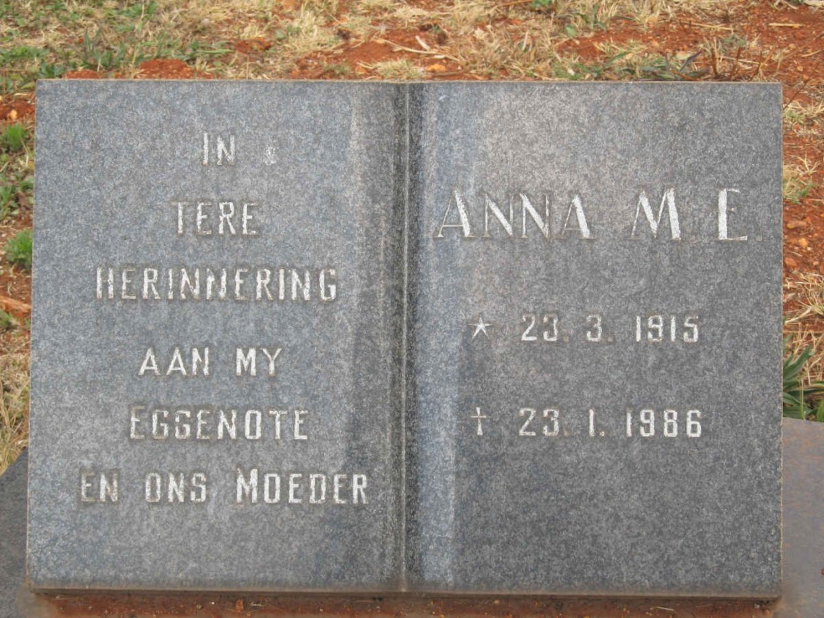 KOEKEMOER S.P. 1927-2000 &amp; Anna M.E. 1915-1986