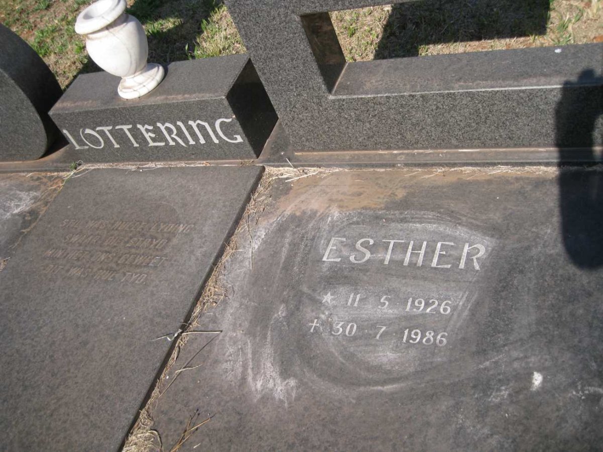 LOTTERING Esther 1926-1986