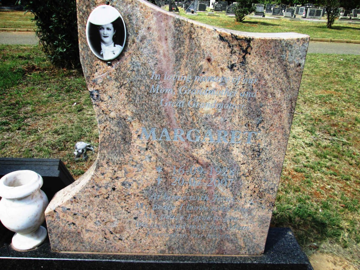 LESTER Margaret 1928-2007