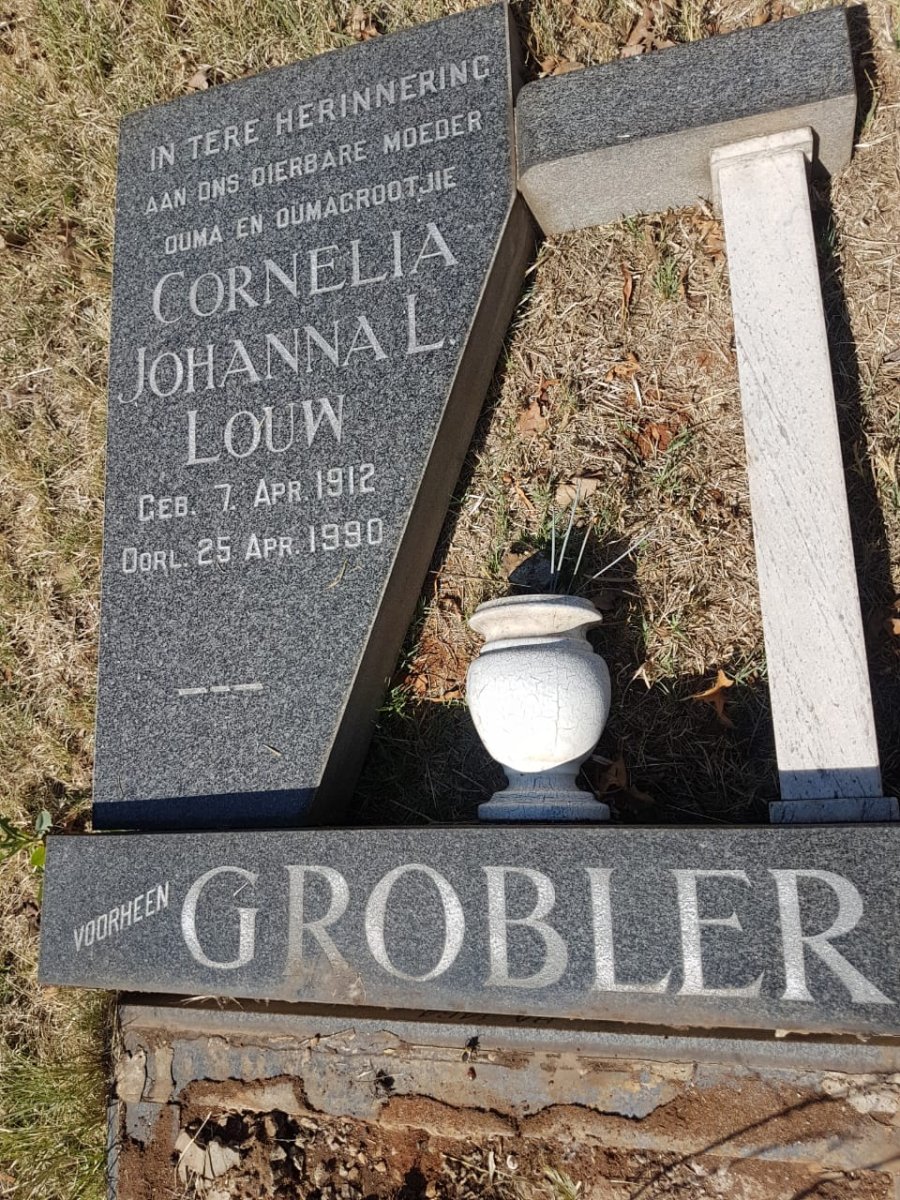 LOUW Cornelia Johanna L. voorheen GROBLER 1912-1990