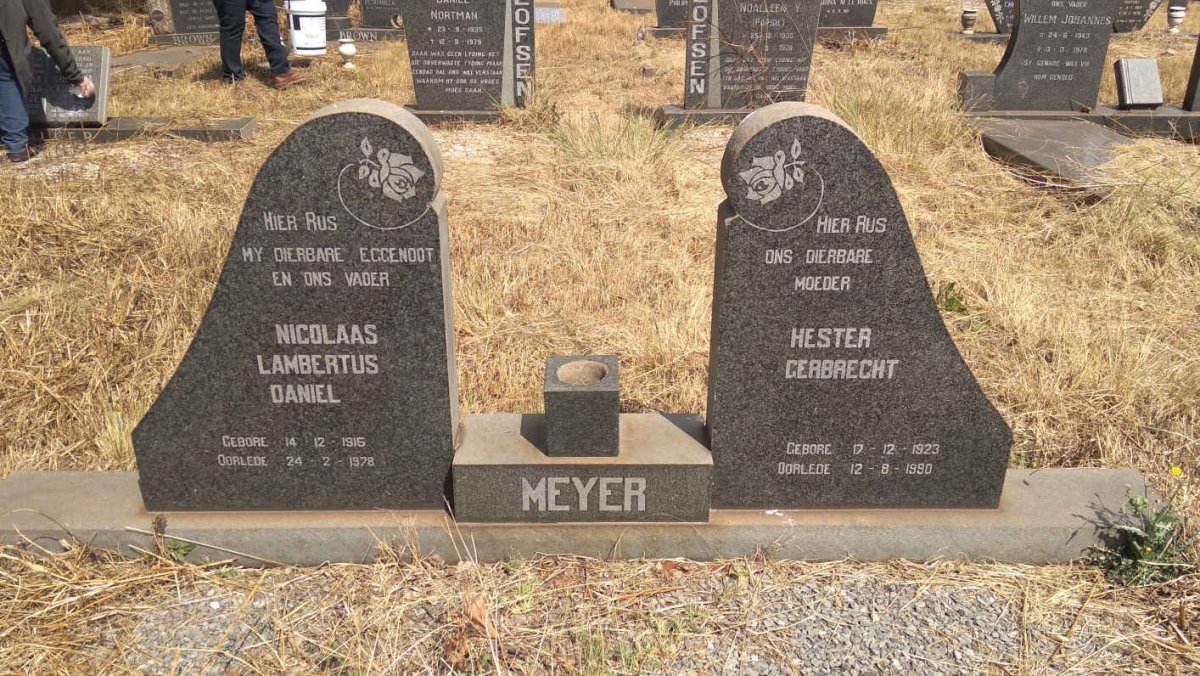 MEYER Nicolaas Lambertus Daniel 1915-1978 &amp; Hester Gerbrecht 1923-1990