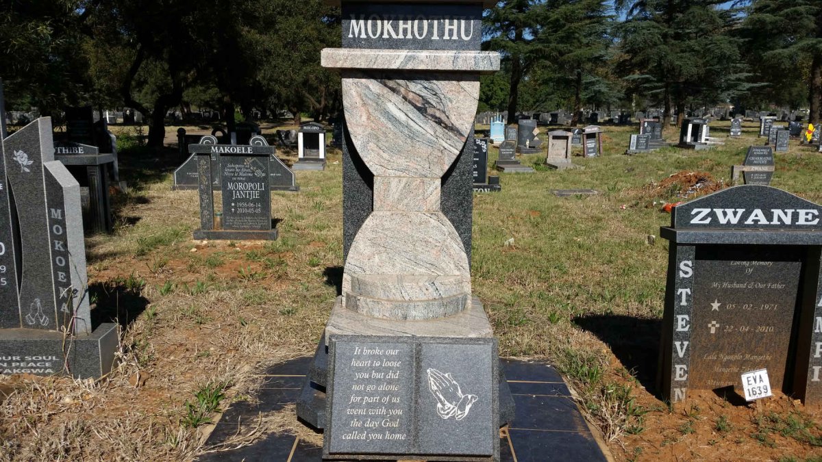 MOKHOTHU ?