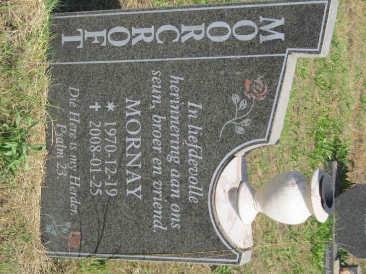 MOORCROFT Mornay 1970-2008