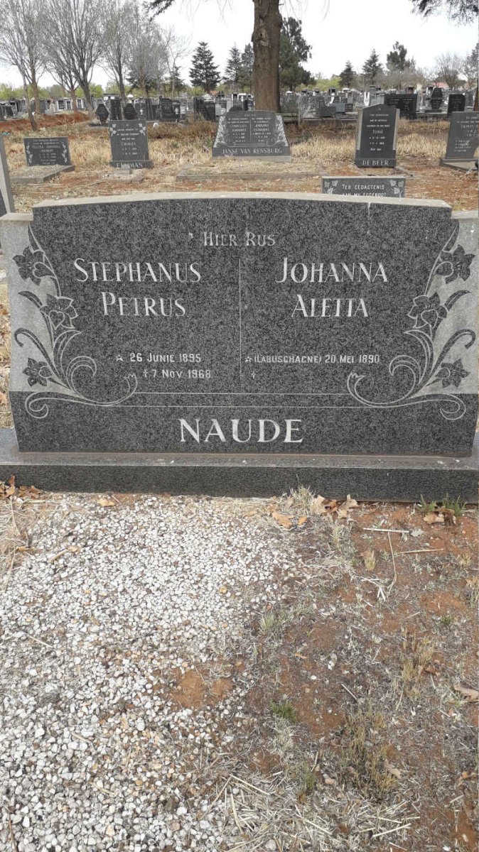 NAUDE Stephanus Petrus 1895-1968 &amp; Johanna Aletta LABUSCHAGNE 1890-