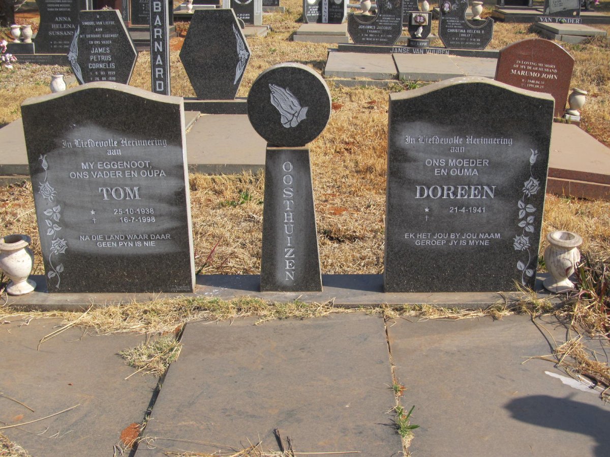 OOSTHUIZEN Tom 1938-1998 &amp; Doreen 1941-