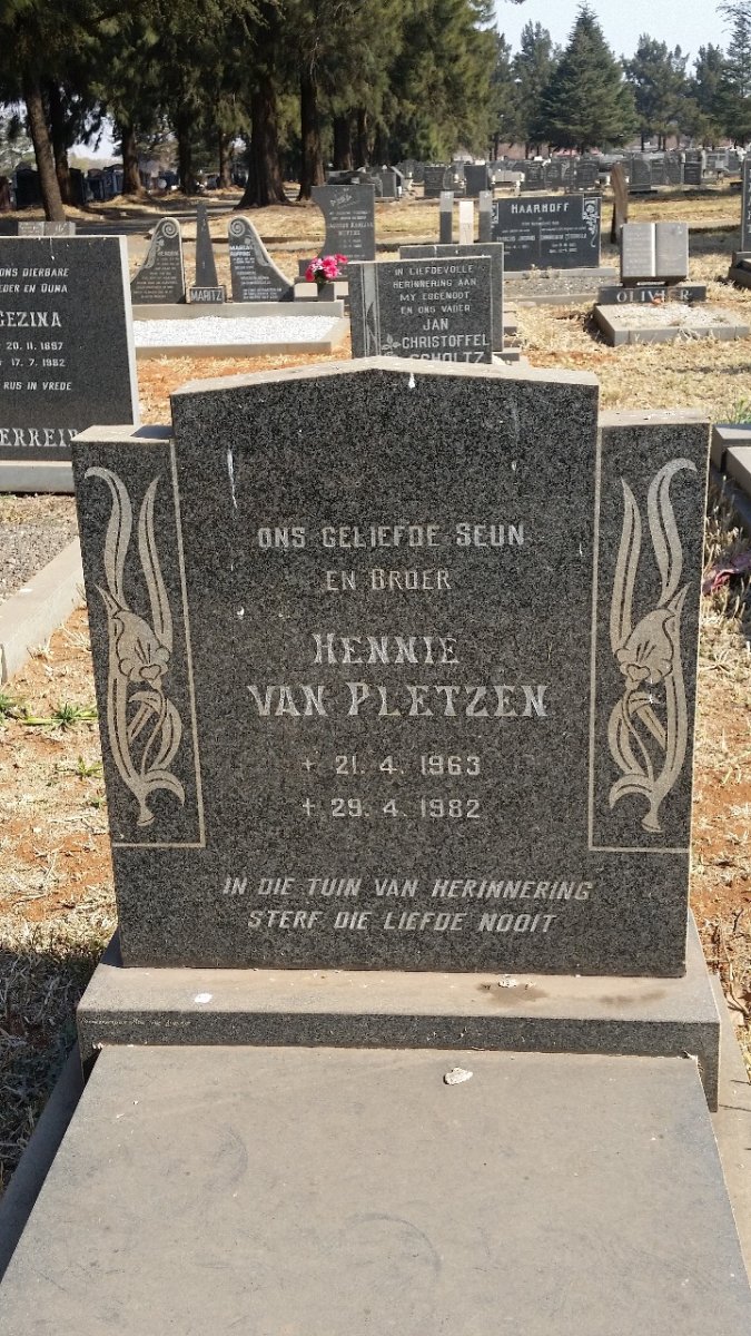 PLETZEN Hennie, van 1963-1982