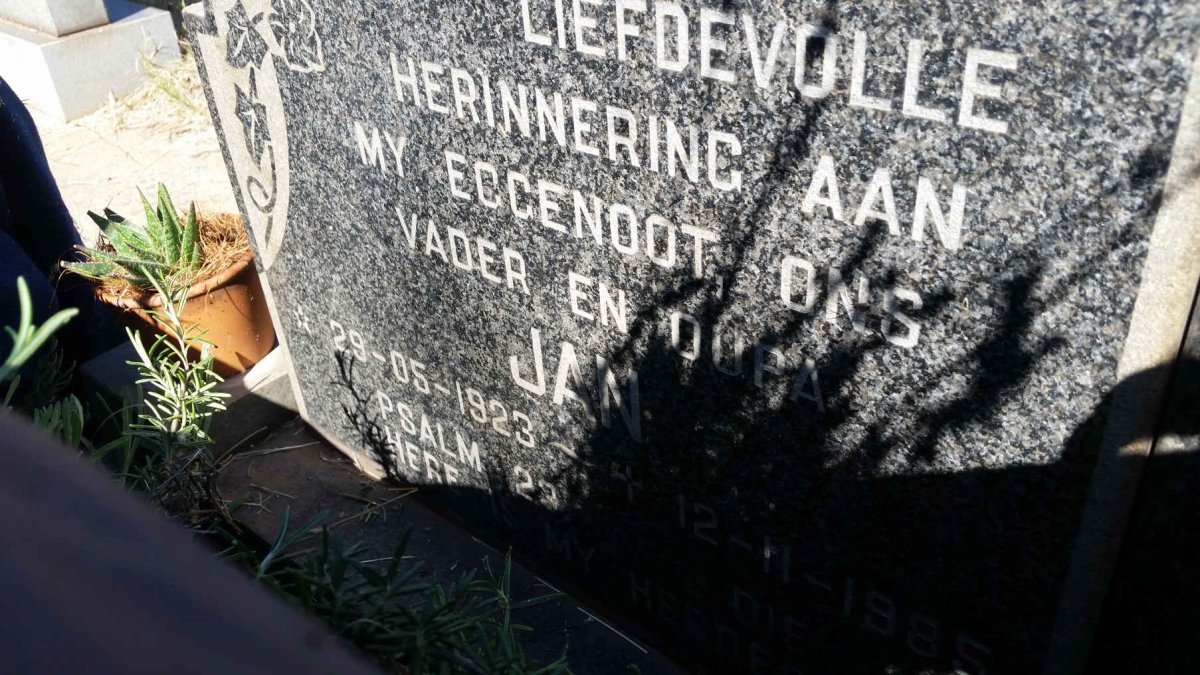PIENAAR Jan 1923-1985 &amp; Anna 1923-
