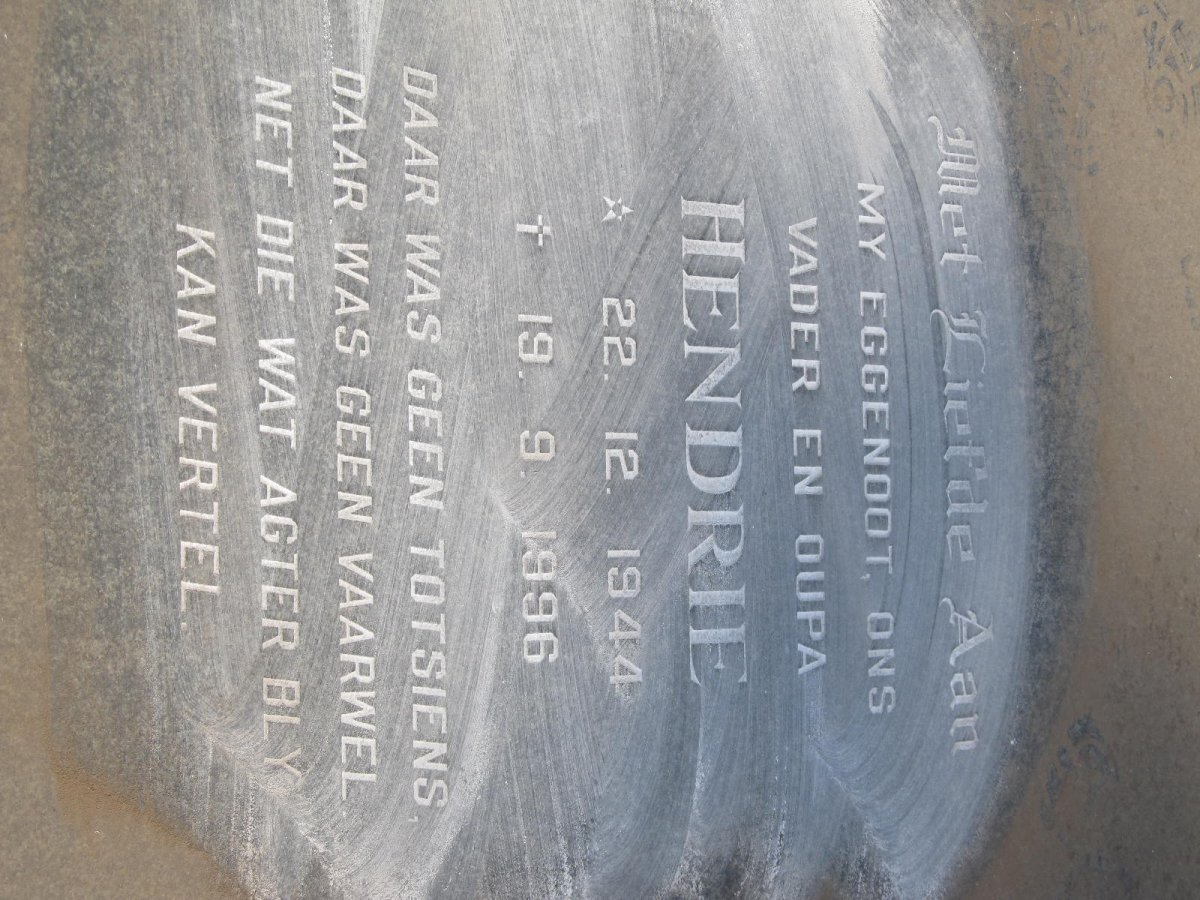 PRETORIUS Hendrie 1944-1996 &amp; Susan 1947-1997