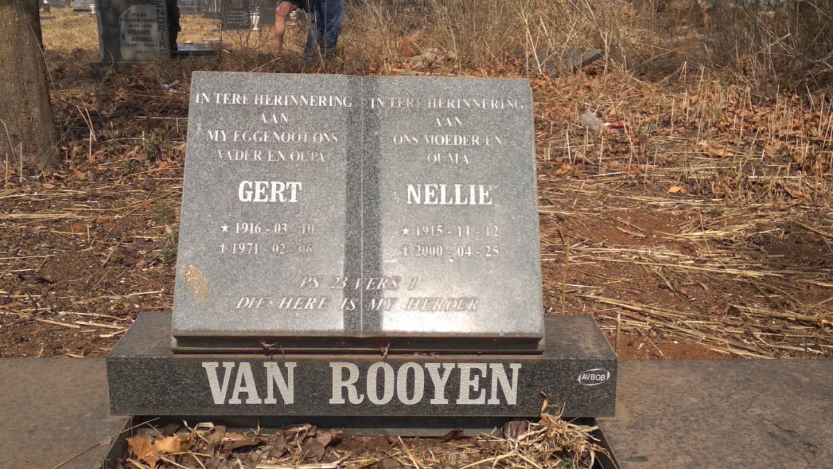 ROOYEN Gert, van 1916-1971 &amp; Nellie 1915-2000