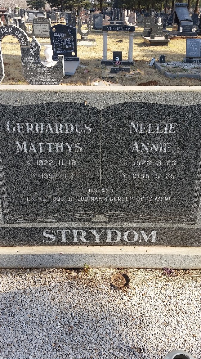 STRYDOM Gerhardus Matthys 1922-1997 &amp; Nellie Annie 1928-1996