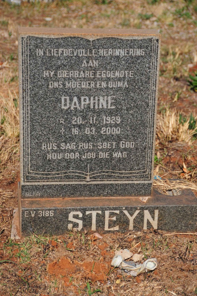 STEYN Daphne 1929-2000