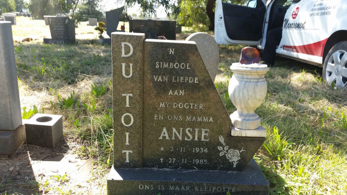 TOIT Ansie, du 1934-1985