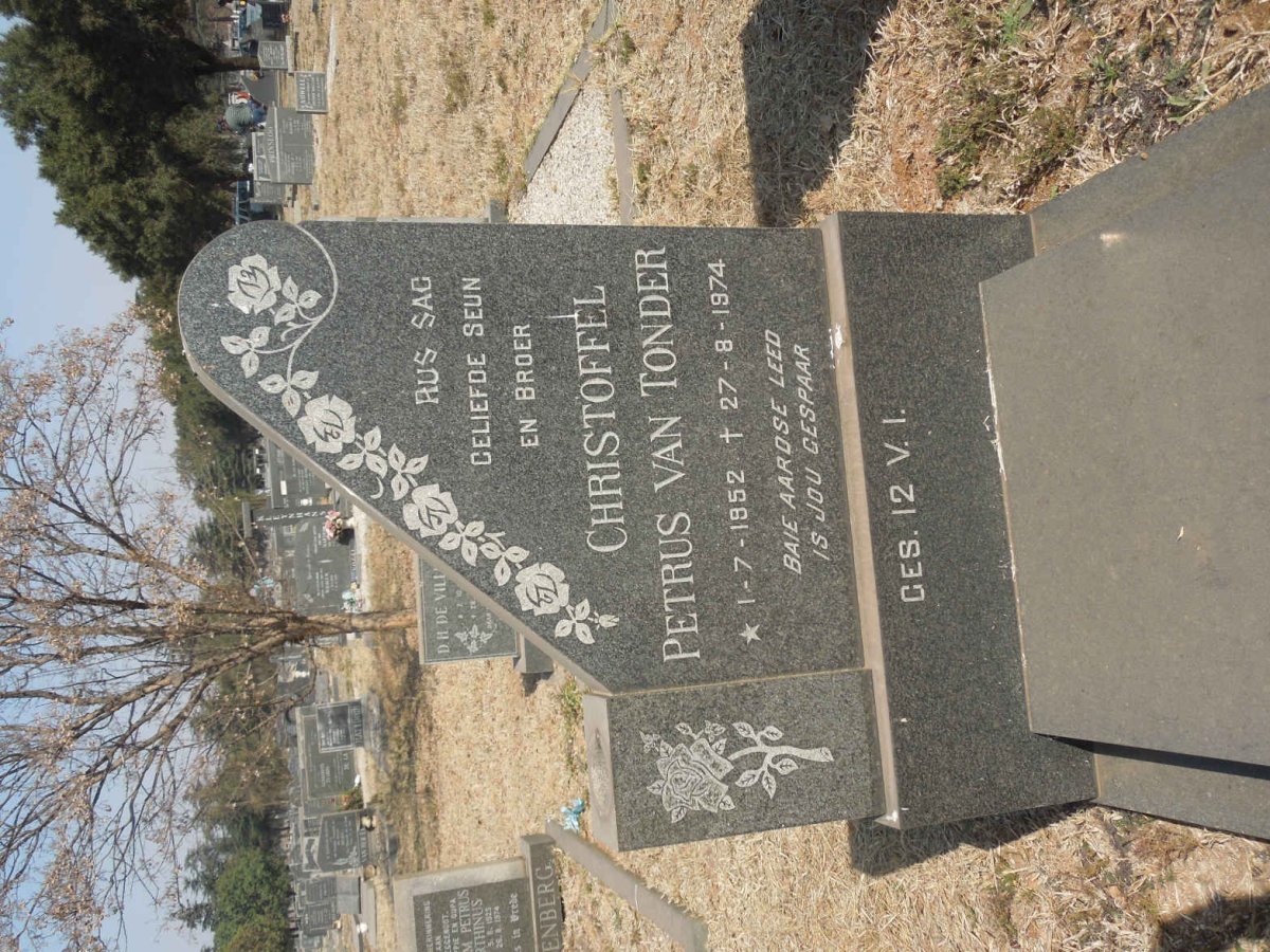 TONDER Christoffel Petrus, van 1952-1974