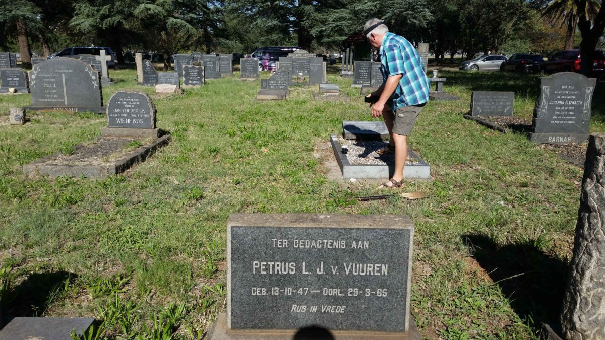 VUUREN Petrus L., J. van 1947-1965