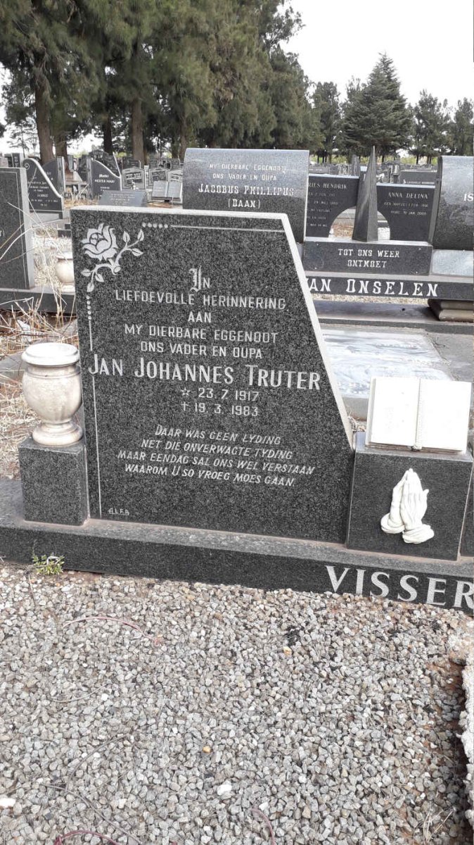 VISSER Jan Johannes Truter 1917-1983 &amp; Klasiena J.S. 1921-1998 :: VISSER Johanna M. 1942-1992
