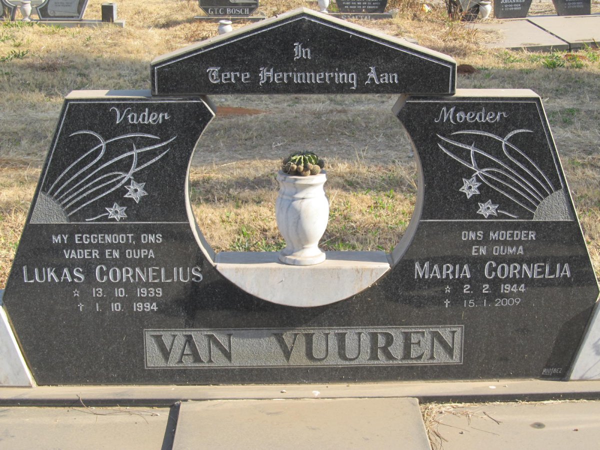 VUUREN Lukas Cornelius, van 1939 1944 &amp; Maria Cornelia 1944-2009
